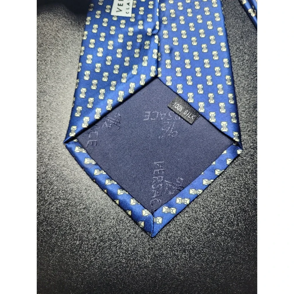 Versace Men's Necktie Blue Geometric 100% Silk 3.75